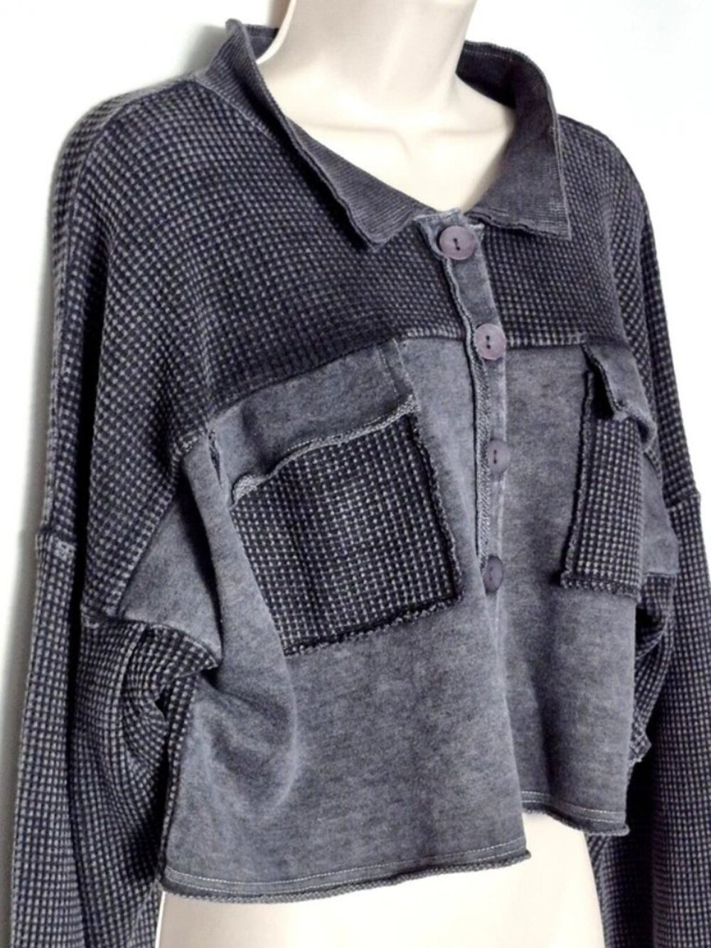Love Lola Cropped Waffle Knit Jacket Black Gray Wash Size L NWT
